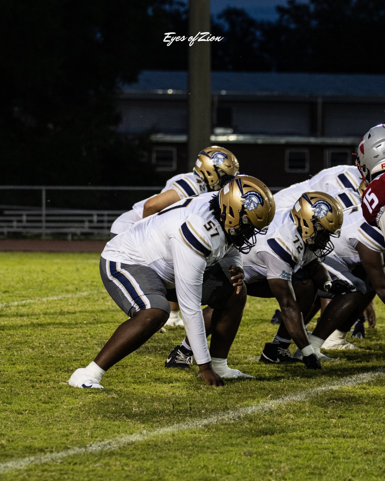 Kayden Hamilton in offensive line stance